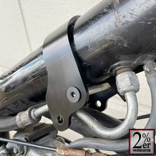 Load image into Gallery viewer, Sportster tank bolt-on kit, bare steel, SR400/500 for all carburetor models