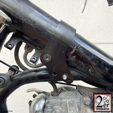 Load image into Gallery viewer, Sportster tank bolt-on kit, bare steel, SR400/500 for all carburetor models