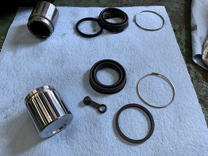 SR400/500 Initial Type Genuine Front Caliper Seal Kit '78~'84