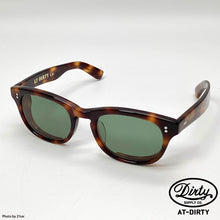 Load image into Gallery viewer, AT-DIRTY / WINDY GLASSES (BROWN×D.GREEN)