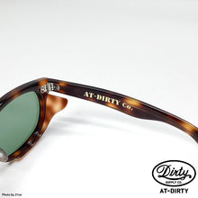 Load image into Gallery viewer, AT-DIRTY / WINDY GLASSES (BROWN×D.GREEN)