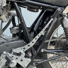 Load image into Gallery viewer, Drilled Mid-High Jockey Shift Kit Chrome SR400/500