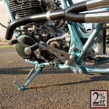 Load image into Gallery viewer, Drilled mid-high step kit for SR400/500 Chrome