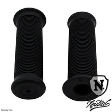 Load image into Gallery viewer, Chopper Grip Black 22.2mm 7/8inch