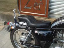 Load image into Gallery viewer, Old school bucket double seat for SR400/500