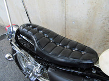 Load image into Gallery viewer, Old School Double Seat II for SR400/500