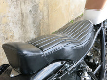 Load image into Gallery viewer, Bates TT type seat for SR400/500